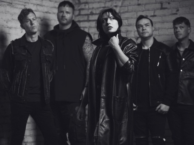 Eva Under Fire Confront Inner Violence on “Murder&nbsp;Scene”