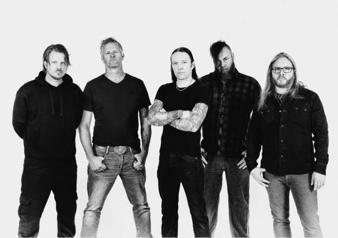 Chart-Topping Swedish Rockers tAKiDA Release New Single “Everything’s wasted”
