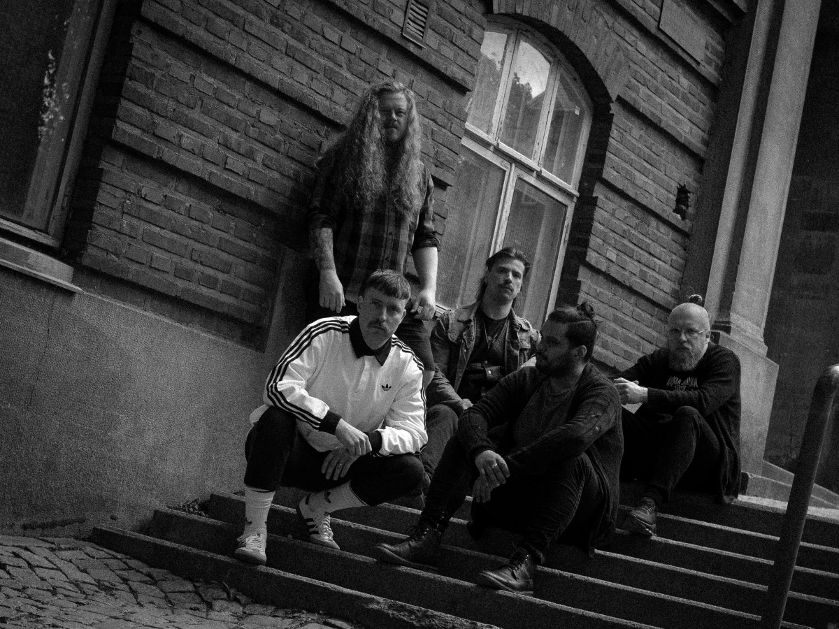 Kosto Questions Who Will Be the Last to Fall on New Single&nbsp;“Kuka?”