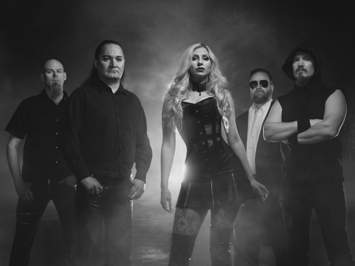 “You learn how to fall and pick yourself up again” – interview with Amberian&nbsp;Dawn